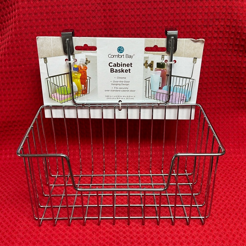 Comfort Bay Chrome over Cabinet door Basket. Fits securely over standard door